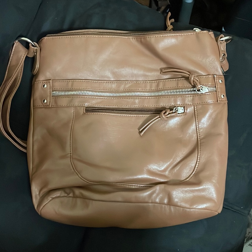 Soft Bueno Purse